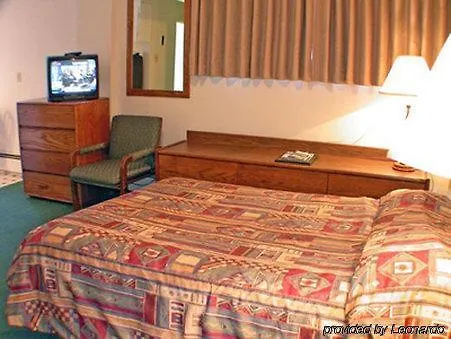 Rundle Manor Apartment Hotel Banff