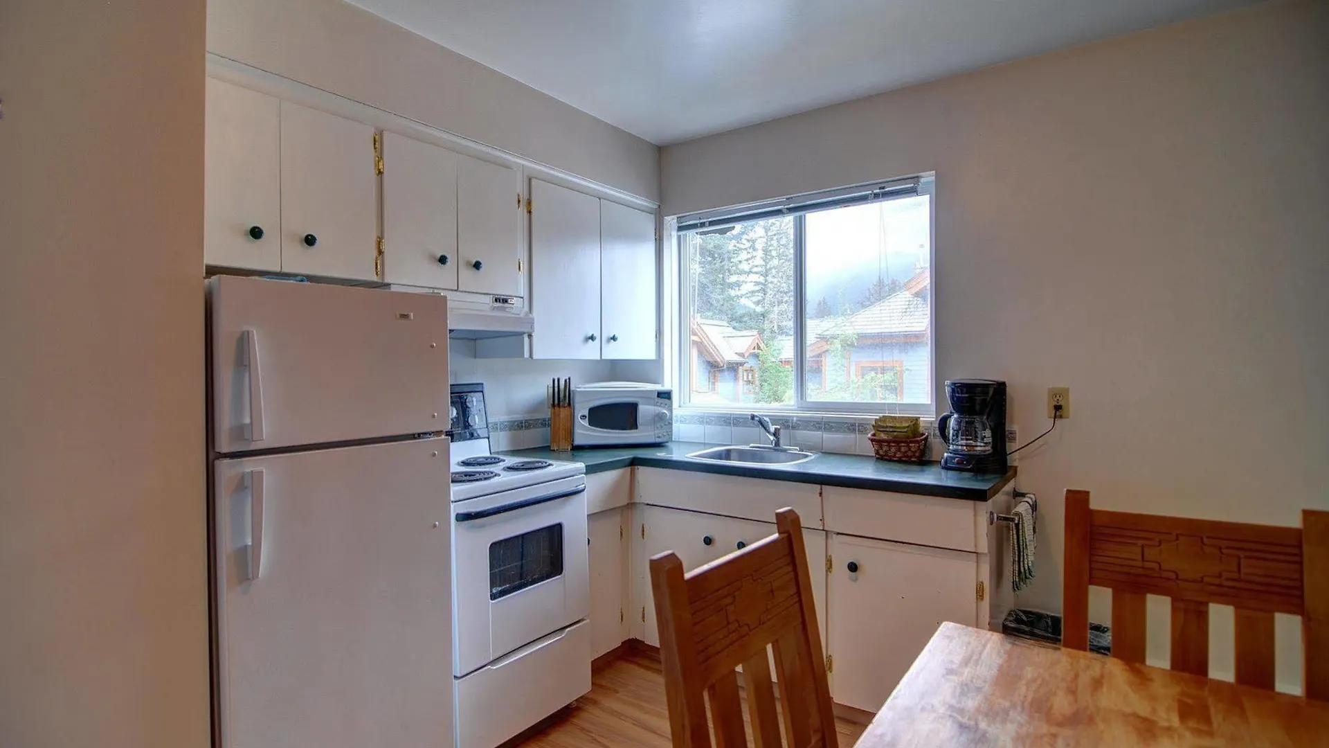 Rundle Manor Apartment Hotel Banff